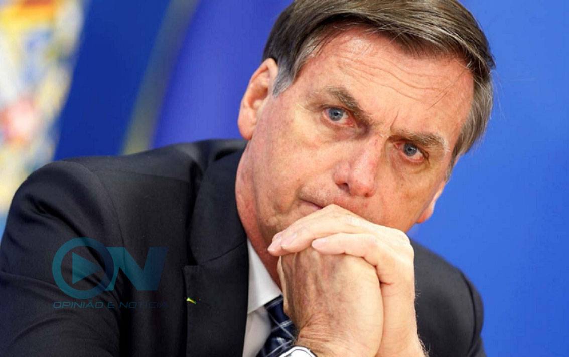PGR pede dados de seguidores de Bolsonaro nas redes sociais e dossiê sobre postagens polêmicas